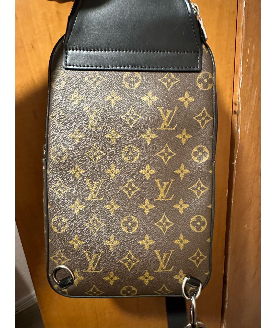 LOUIS VUITTON Коричневая барсетка, фото 3