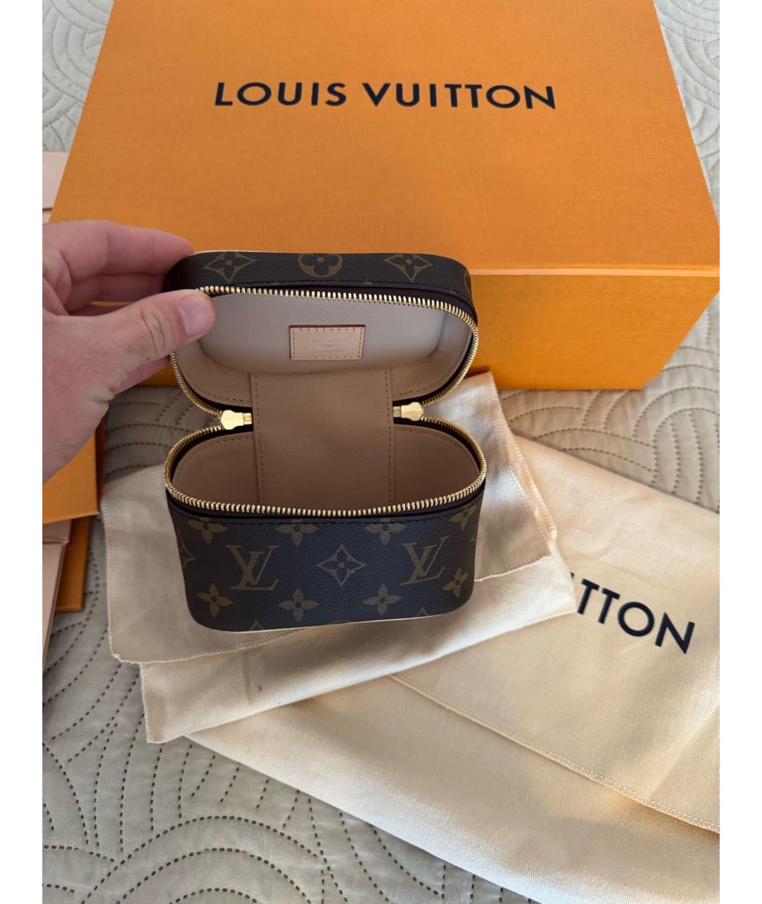 LOUIS VUITTON Коричневая кожаная косметичка, фото 3