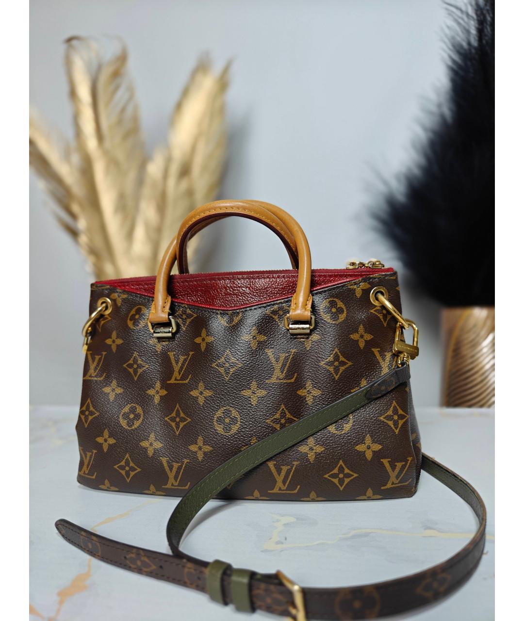 LOUIS VUITTON Сумка с короткими ручками, фото 2