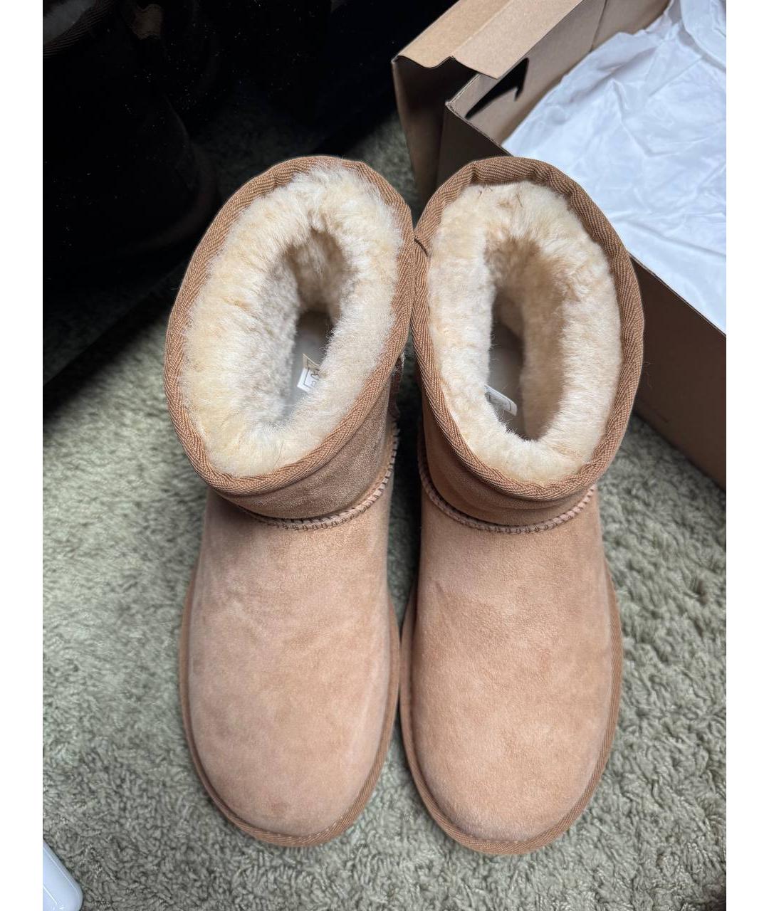 UGG AUSTRALIA Бежевые бархатные ботинки, фото 3