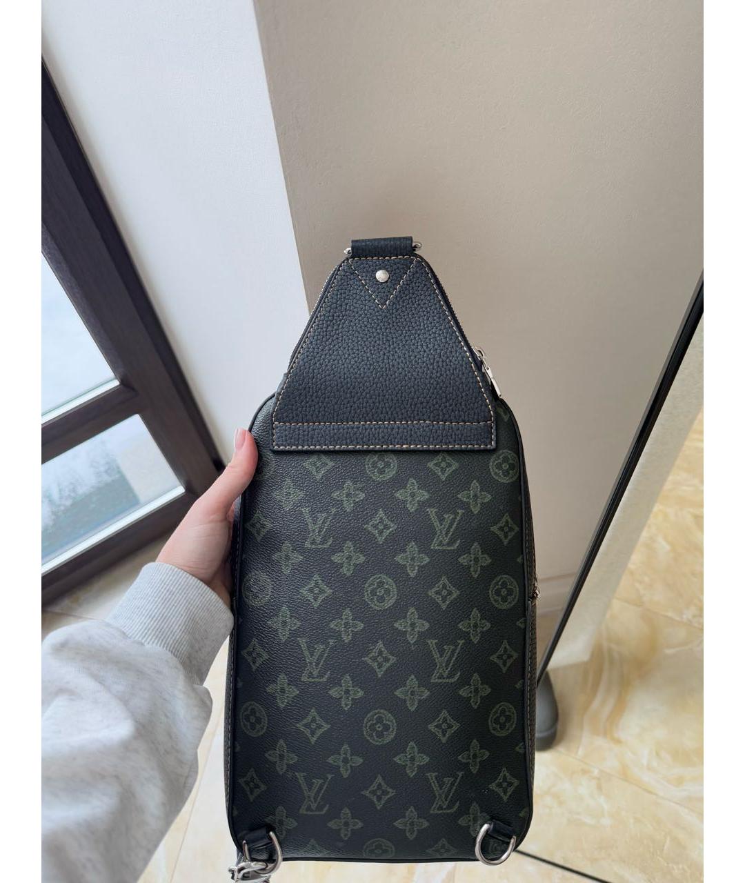 LOUIS VUITTON Черная кожаная сумка на плечо, фото 3