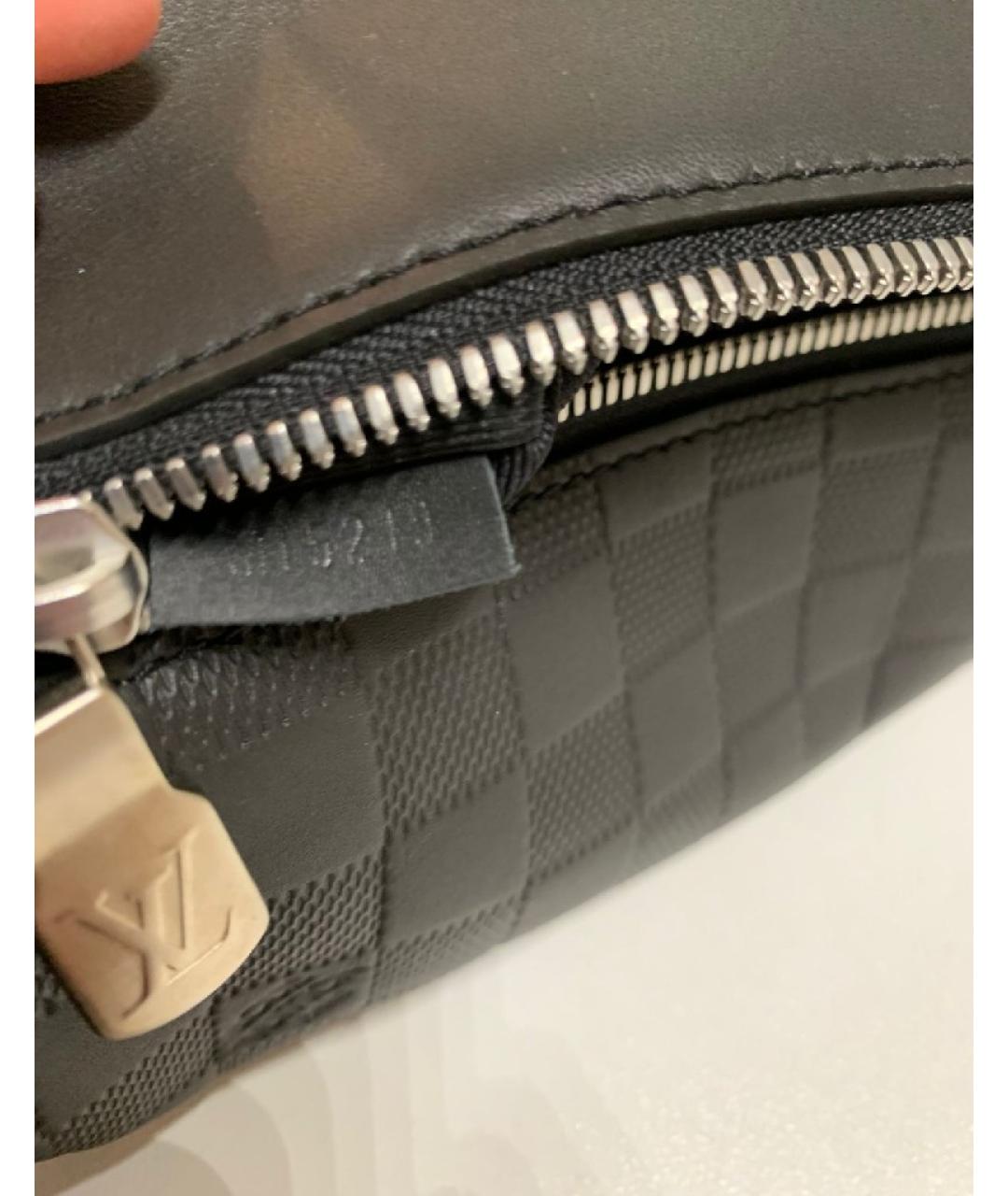 LOUIS VUITTON Черная кожаная поясная сумка, фото 9