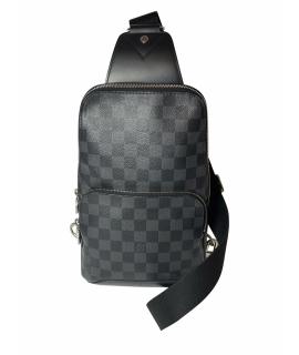 LOUIS VUITTON Сумка на плечо