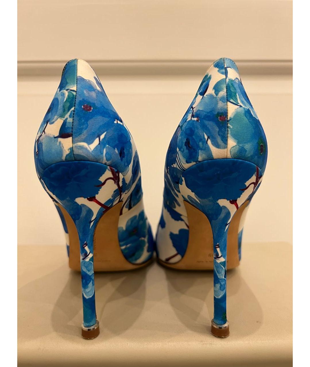 MANOLO BLAHNIK Голубые текстильные туфли, фото 4