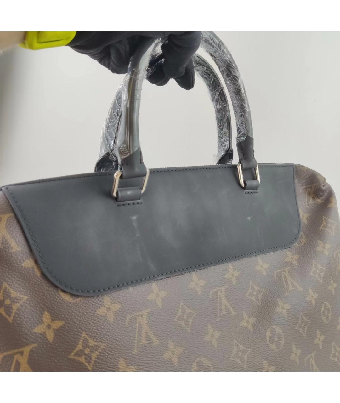 LOUIS VUITTON Коричневая кожаная сумка через плечо, фото 4