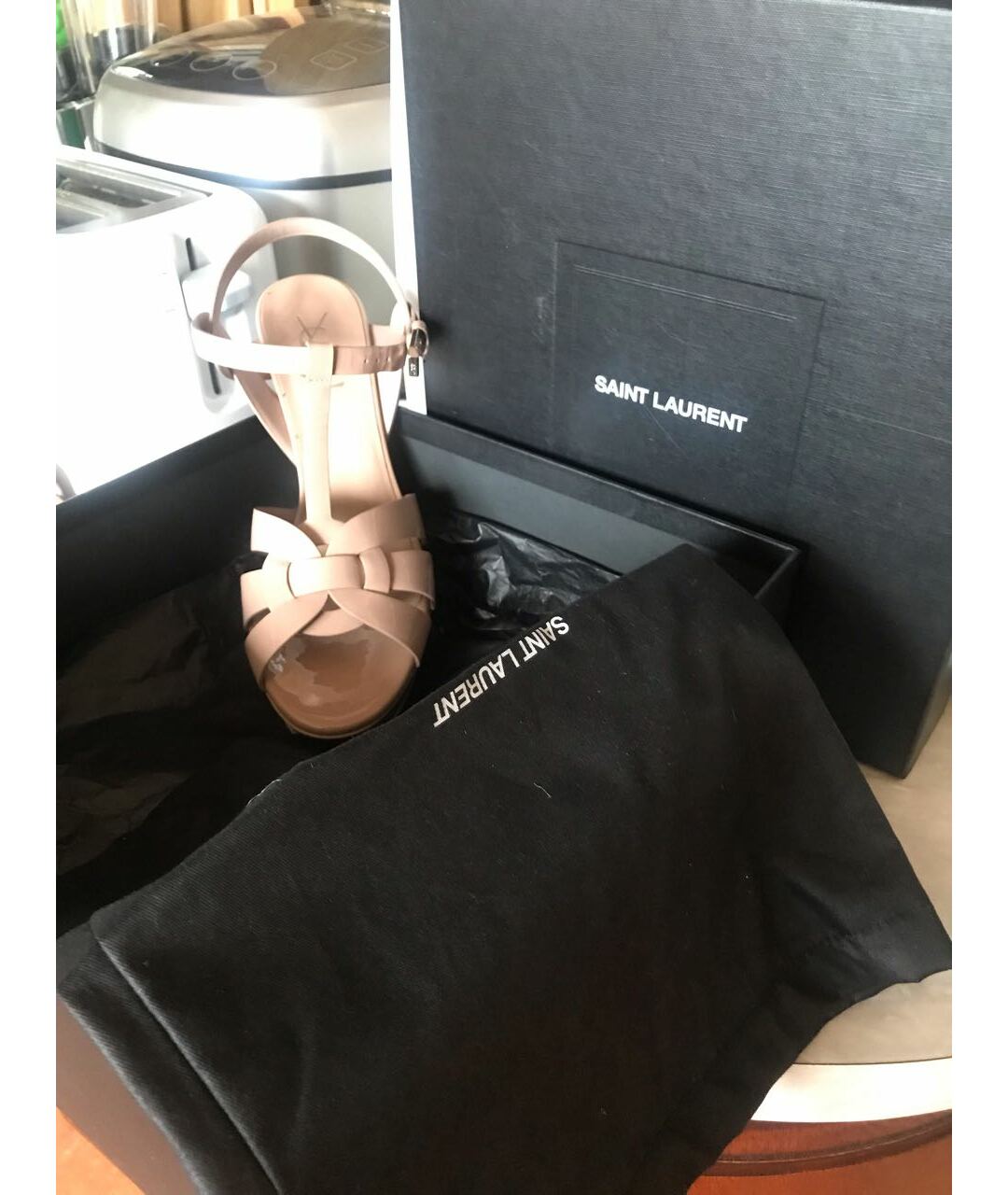 SAINT LAURENT Бежевые кожаные босоножки, фото 6