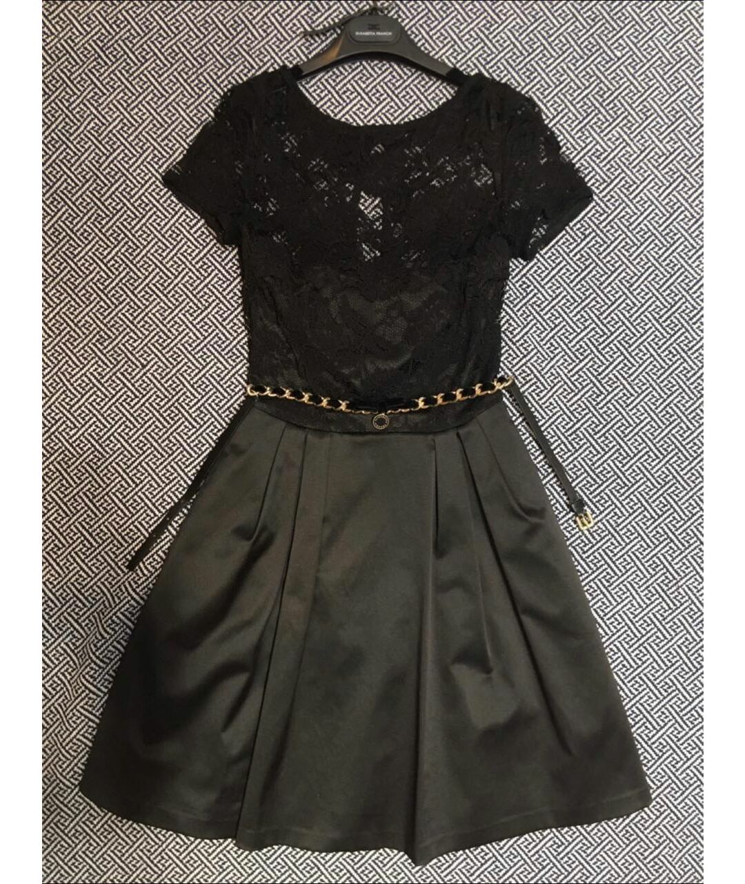 ELISABETTA FRANCHI Черное атласное коктейльное платье, фото 4