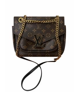 LOUIS VUITTON Сумка через плечо