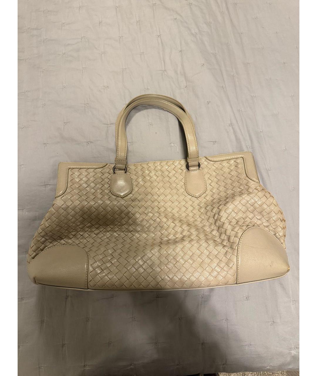 BOTTEGA VENETA Бежевая кожаная сумка с короткими ручками, фото 8