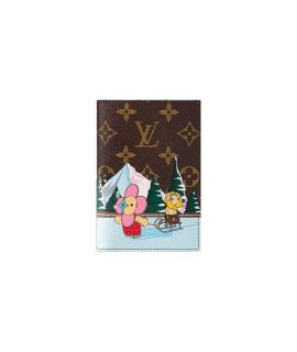 LOUIS VUITTON Обложка/футляр