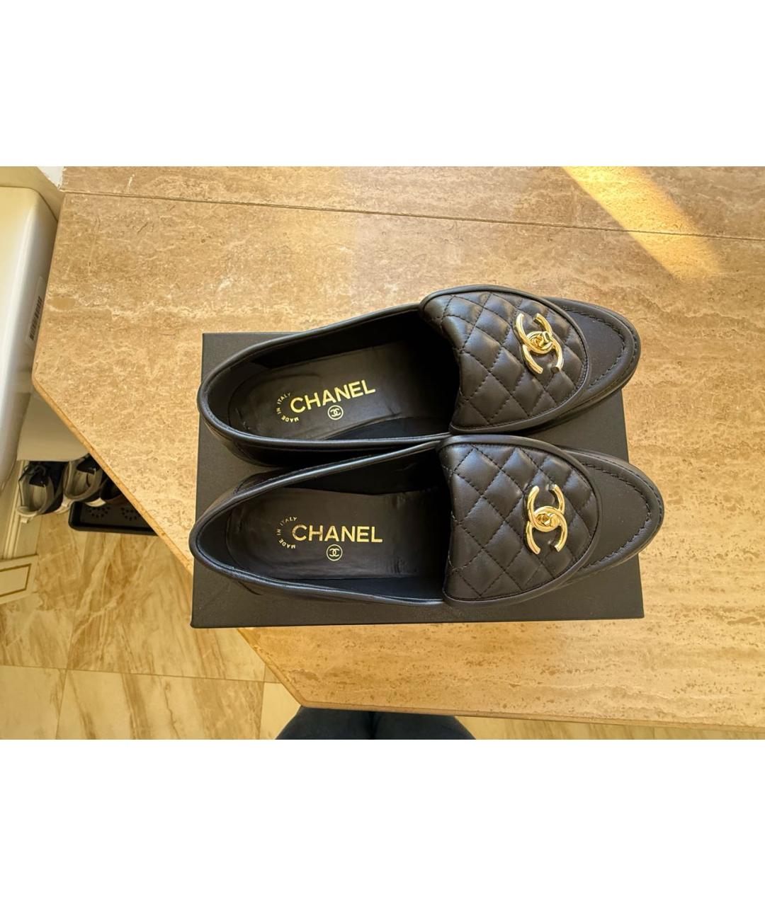 CHANEL Черные кожаные лоферы, фото 3