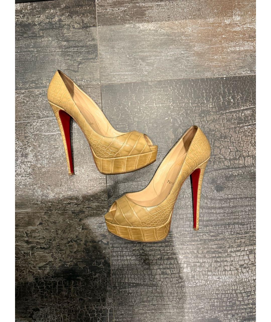 CHRISTIAN LOUBOUTIN Бежевые туфли из экзотической кожи, фото 6