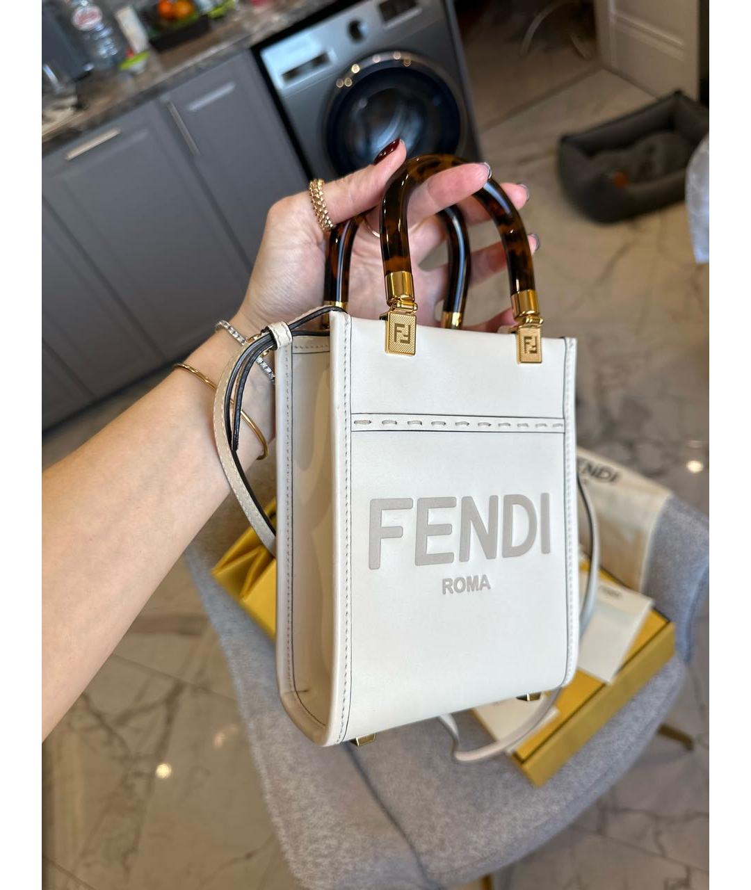 FENDI Бежевая кожаная сумка через плечо, фото 2