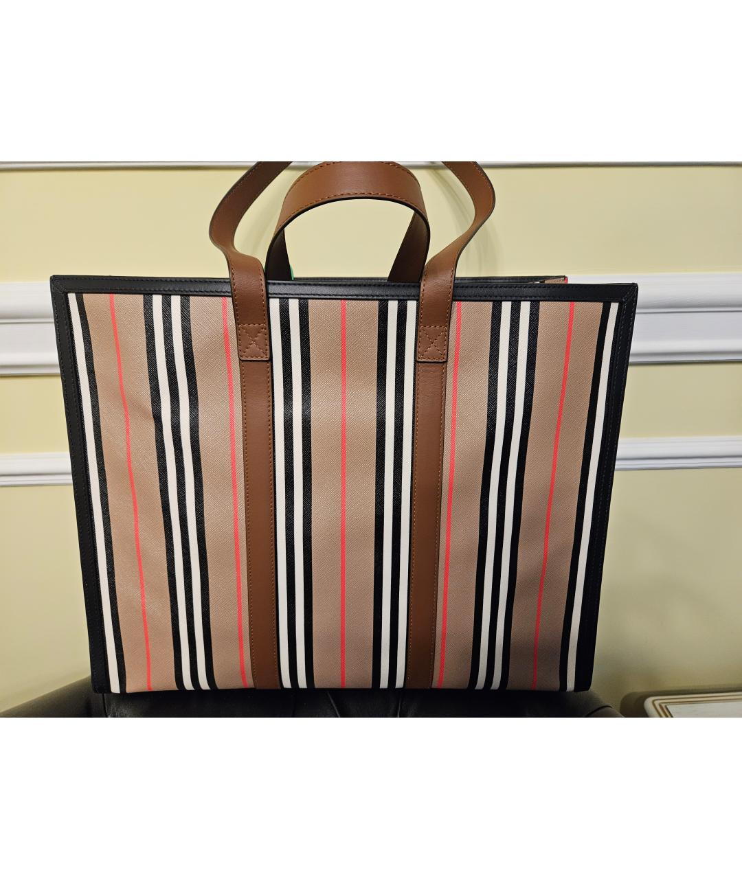 BURBERRY Бежевая кожаная сумка тоут, фото 3