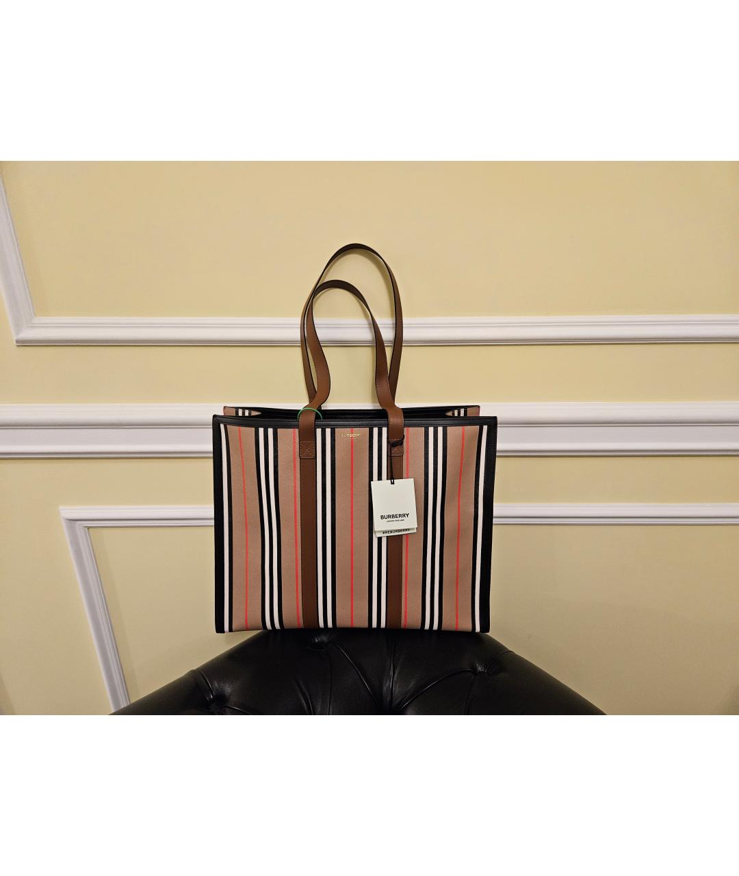 BURBERRY Бежевая кожаная сумка тоут, фото 6