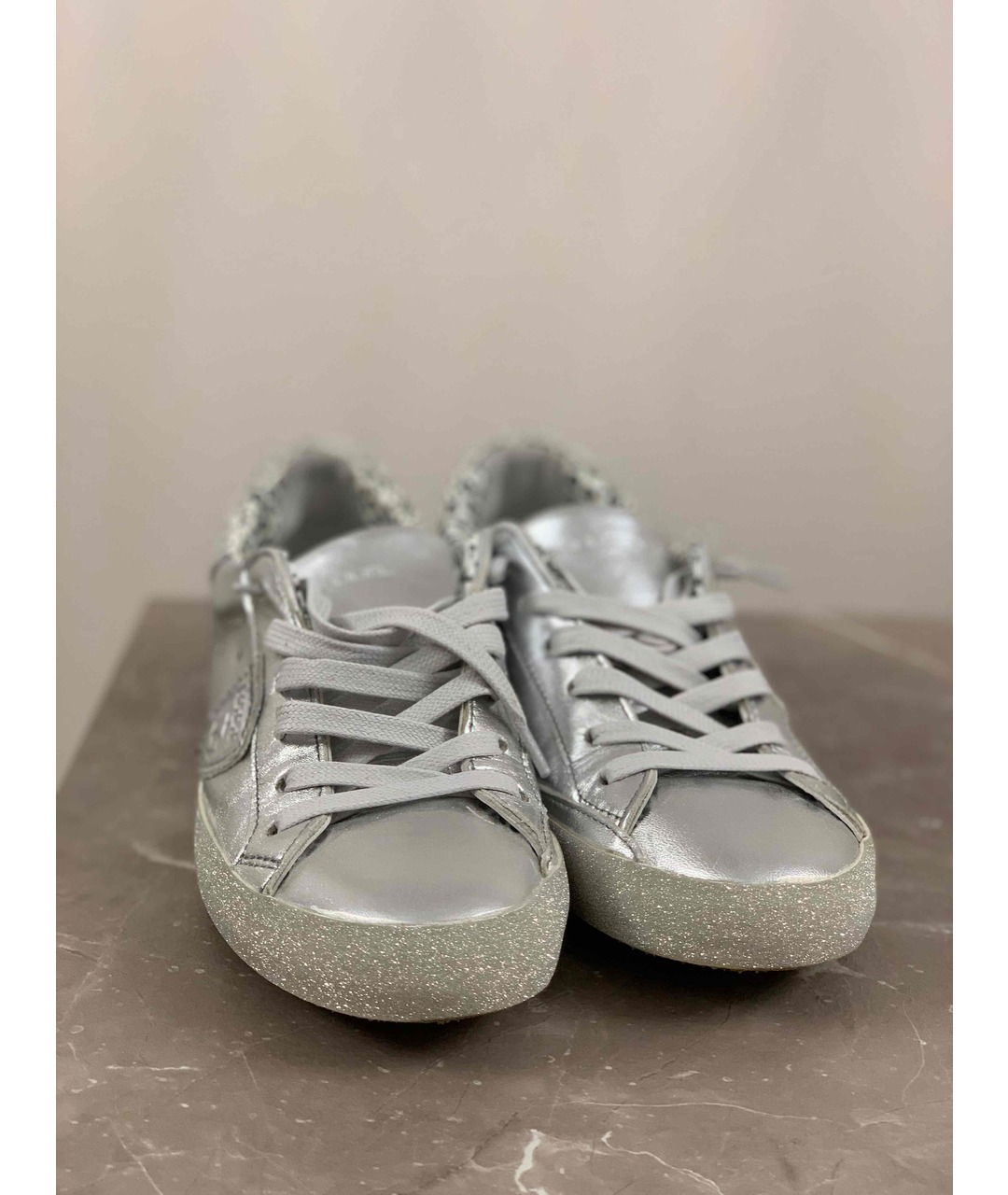 PHILIPPE MODEL Серебряные кожаные кроссовки, фото 2