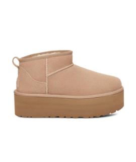 UGG AUSTRALIA Ботинки