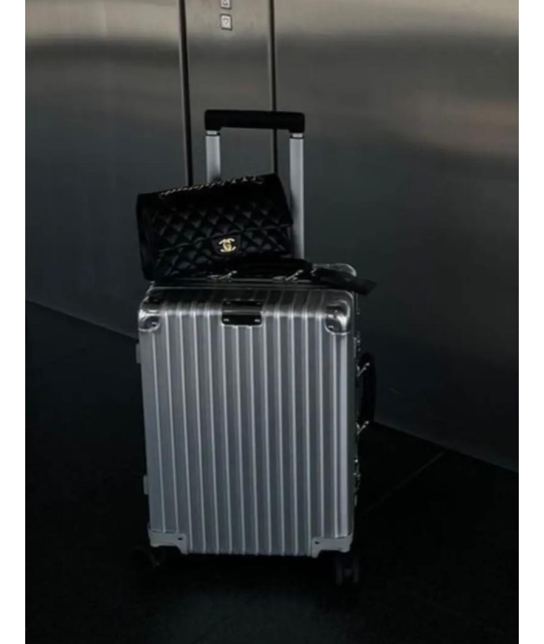 Rimowa Серебрянный чемодан, фото 5