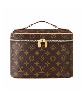 LOUIS VUITTON Косметичка