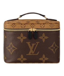 LOUIS VUITTON Косметичка