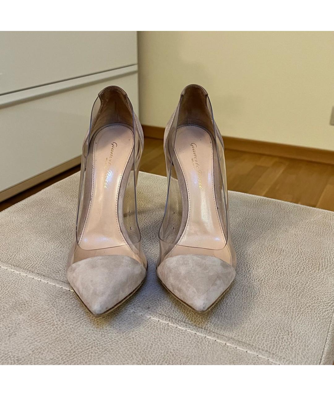 GIANVITO ROSSI Бежевые замшевые туфли, фото 2