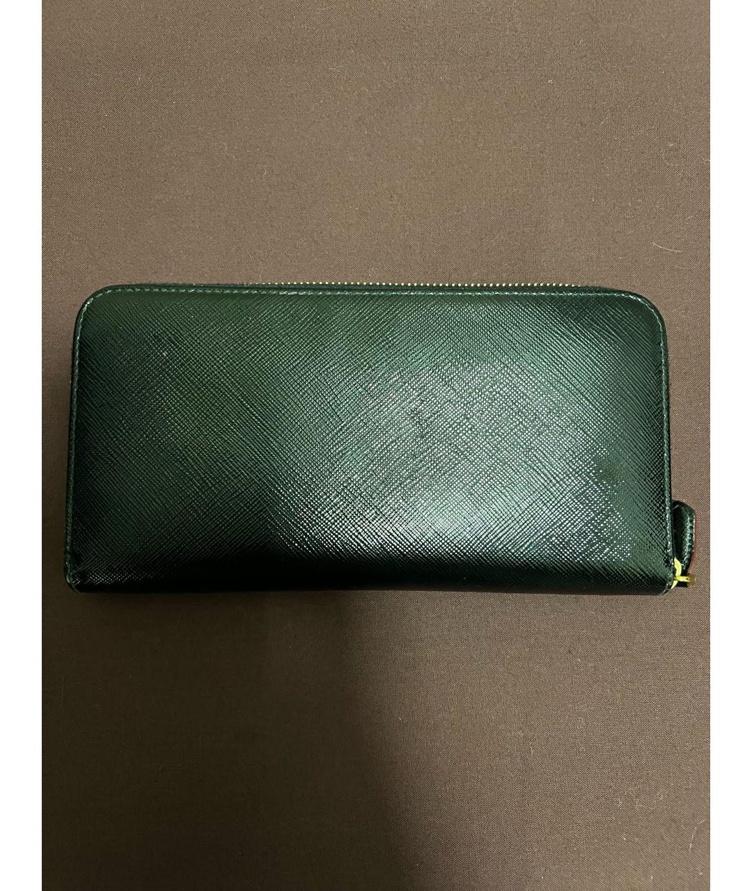 PRADA Черный кошелек из лакированной кожи, фото 2