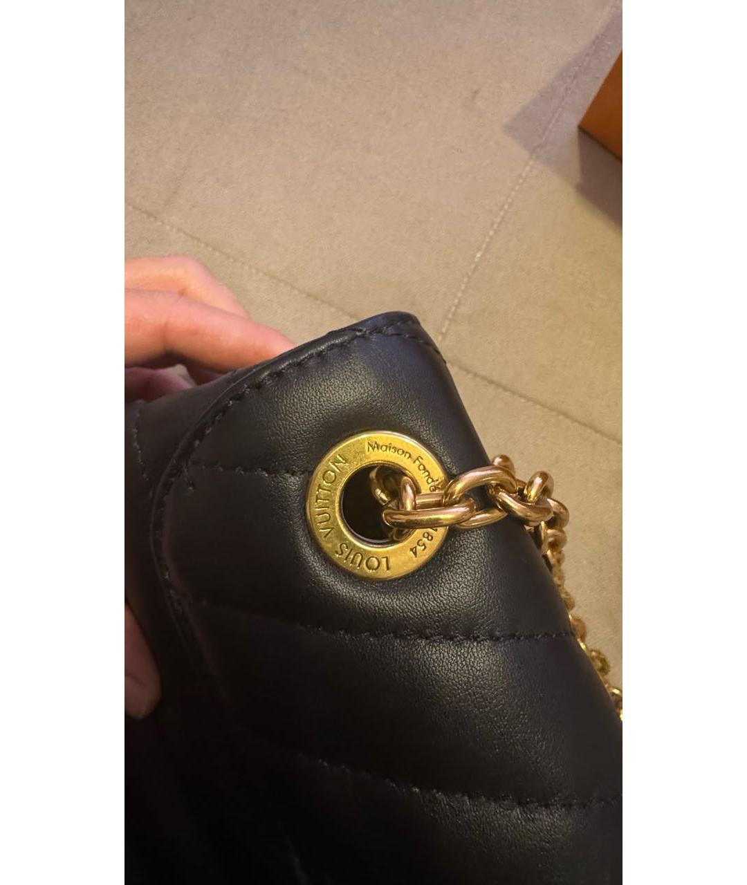 LOUIS VUITTON Черная кожаная сумка через плечо, фото 5