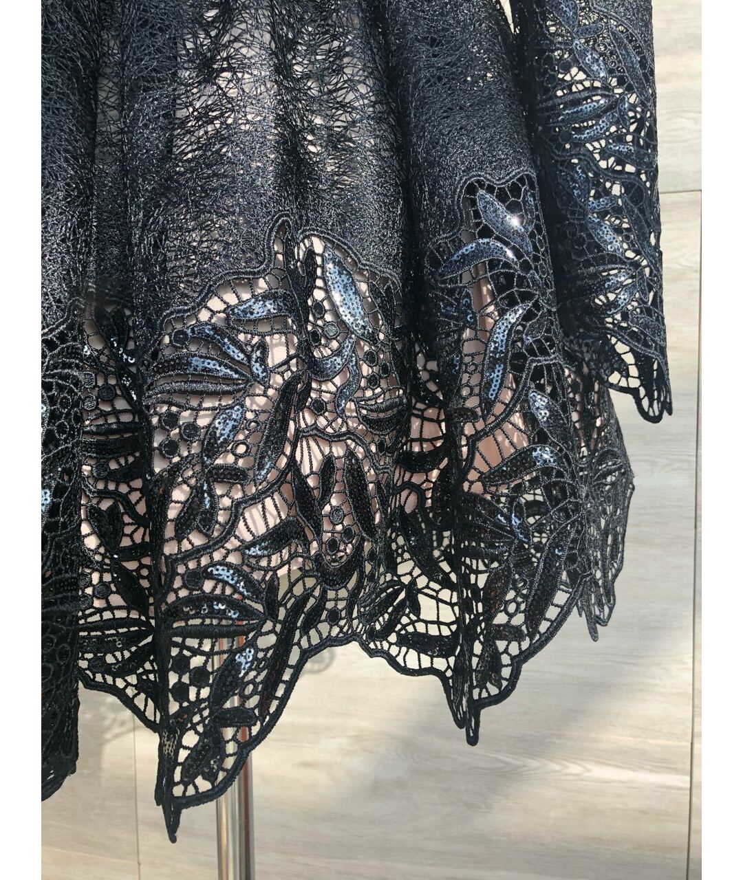 ALEXIS Черное полиэстеровое коктейльное платье, фото 3