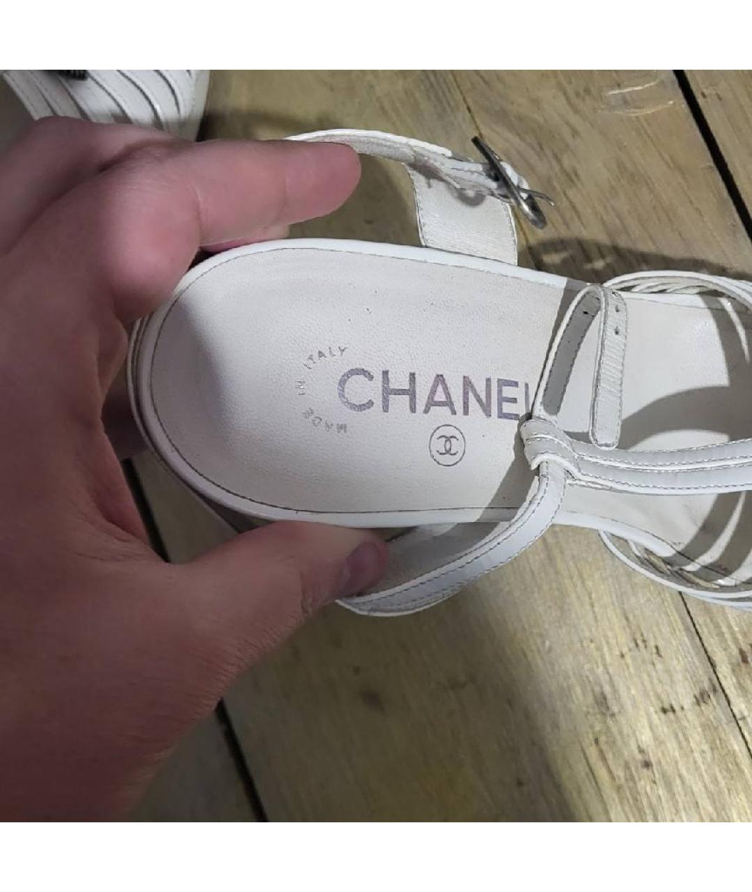 CHANEL Белые кожаные босоножки, фото 6