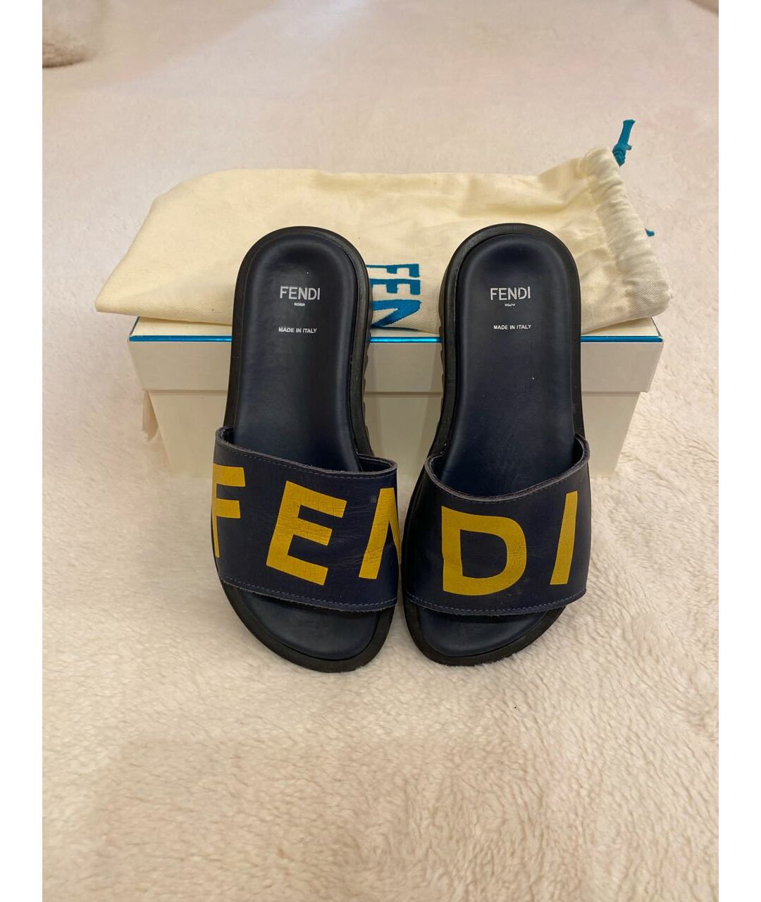 FENDI Темно-синие кожаные сандалии и шлепанцы, фото 6