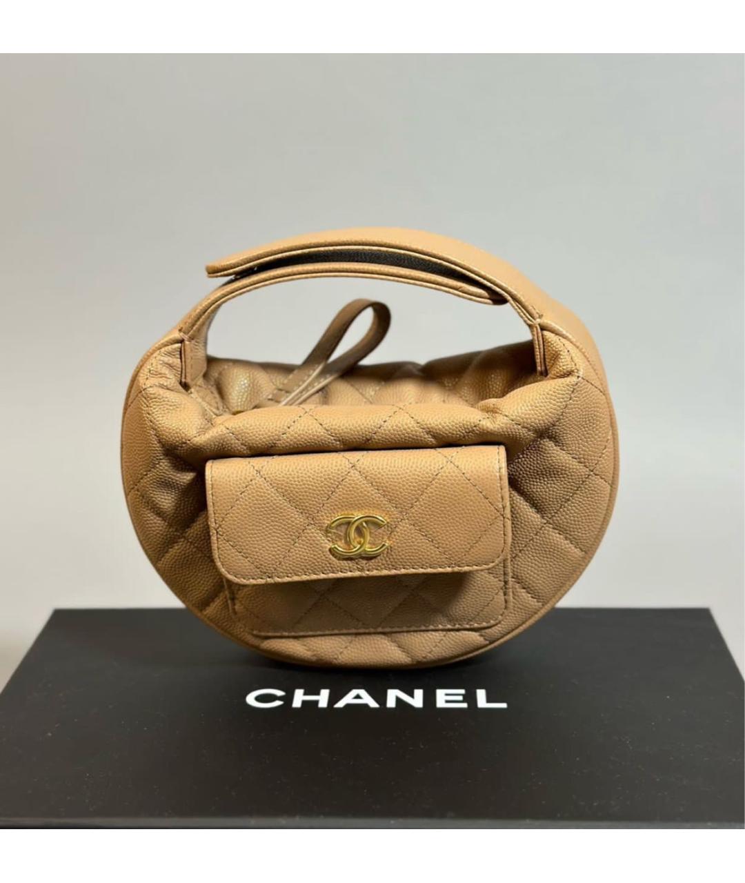 CHANEL Бежевая кожаная сумка с короткими ручками, фото 3