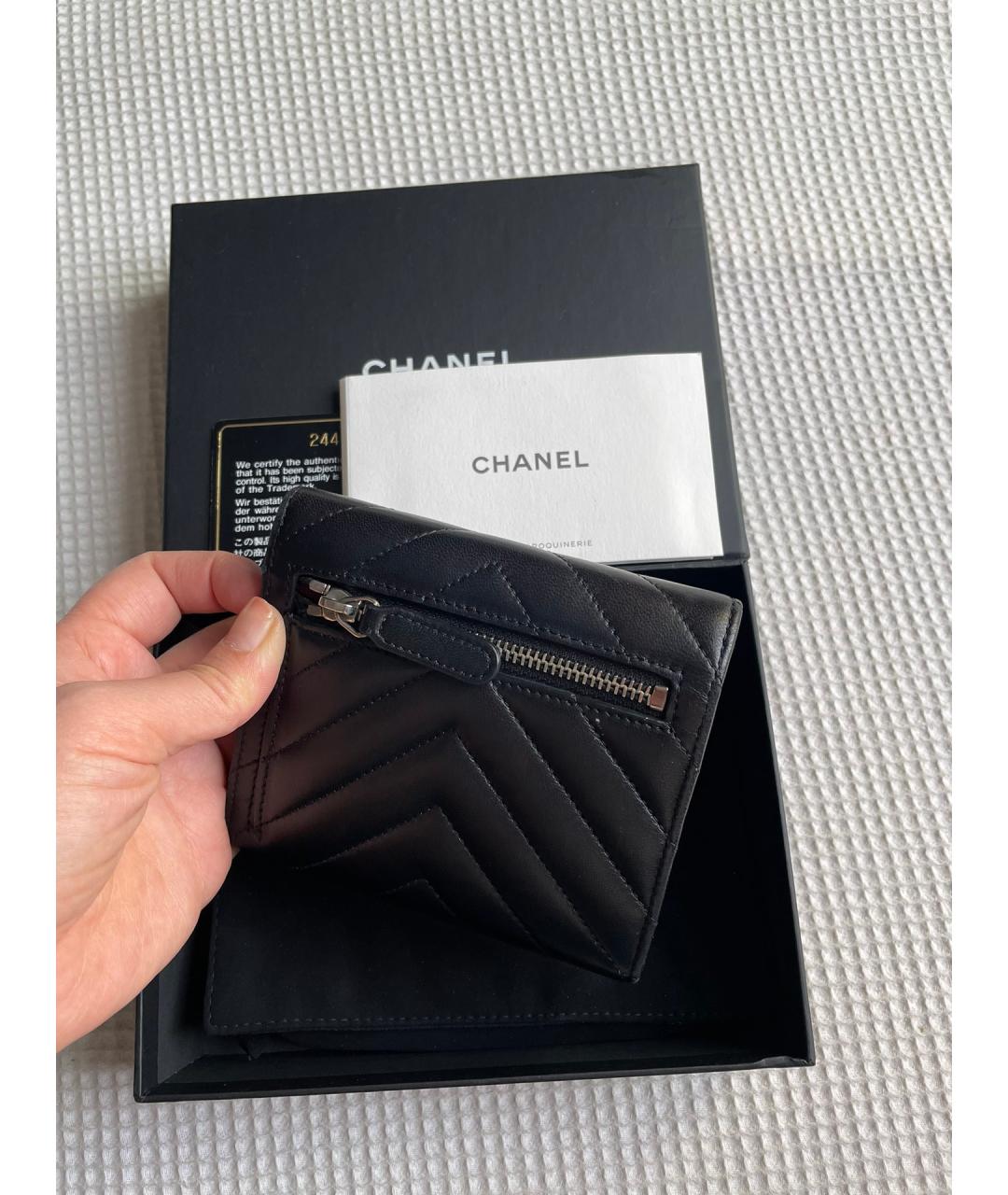 CHANEL Черный кожаный кошелек, фото 3