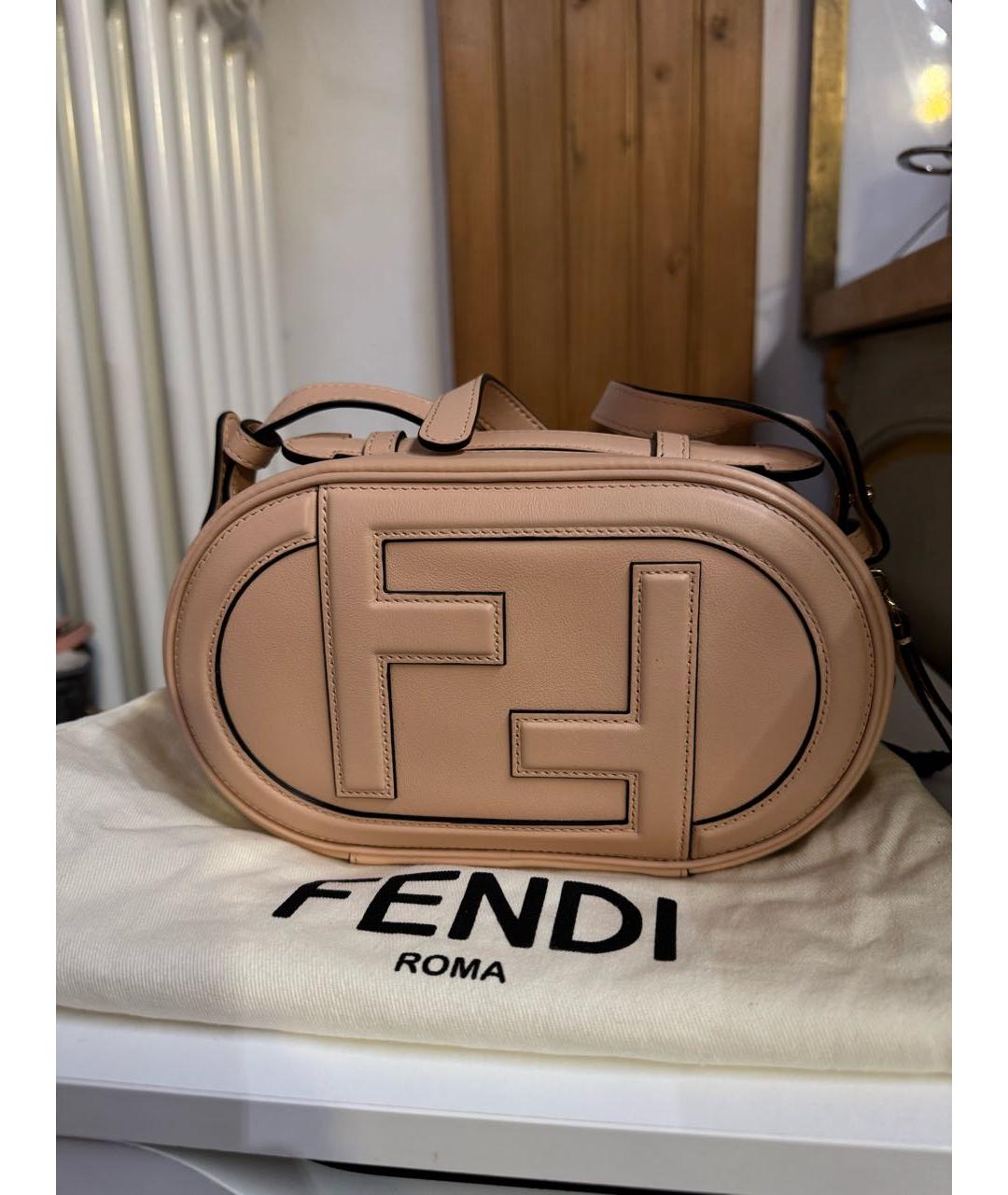 FENDI Бежевая кожаная сумка через плечо, фото 2