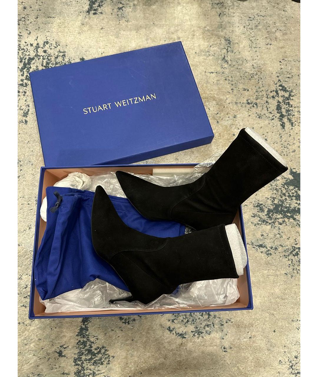 STUART WEITZMAN Черные замшевые ботильоны, фото 6