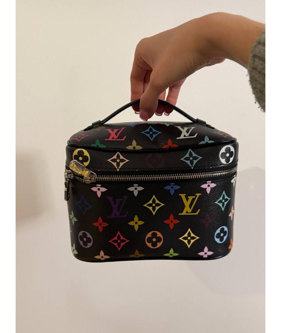 LOUIS VUITTON Черная косметичка, фото 8