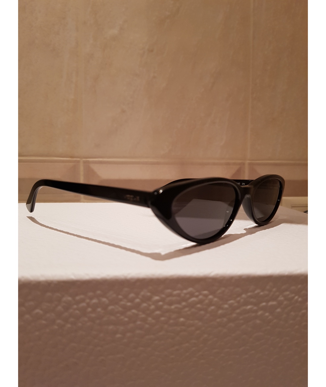 VOGUE EYEWEAR Черные пластиковые солнцезащитные очки, фото 2