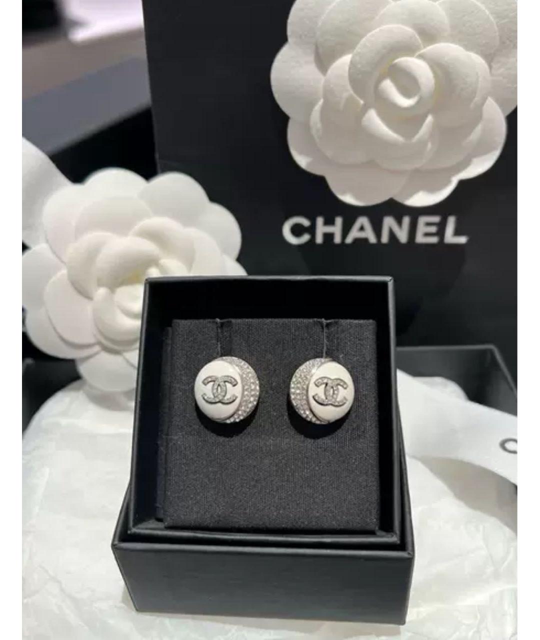 CHANEL Белые серьги, фото 3