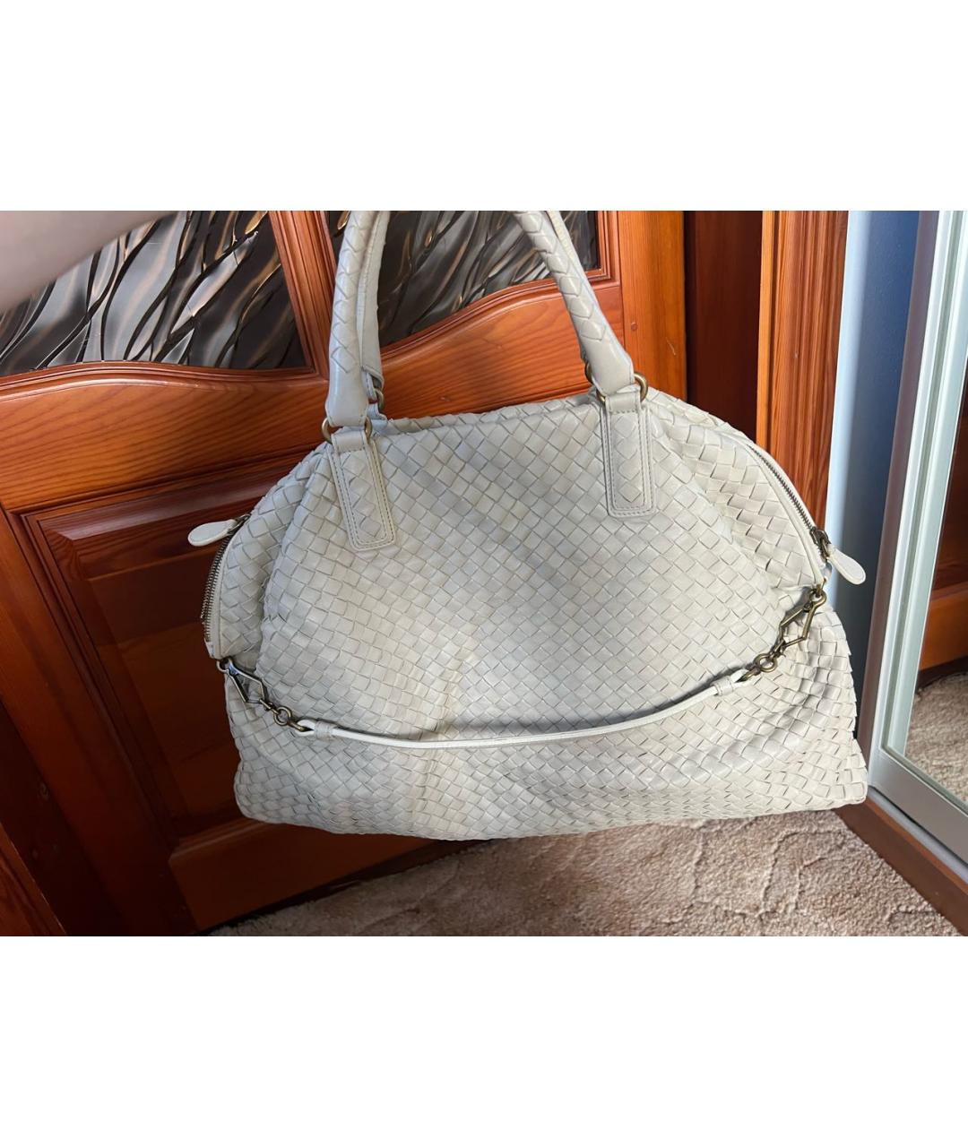 BOTTEGA VENETA Серая кожаная сумка тоут, фото 5