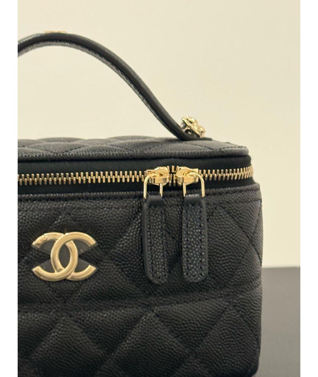 CHANEL Черная кожаная сумка с короткими ручками, фото 3