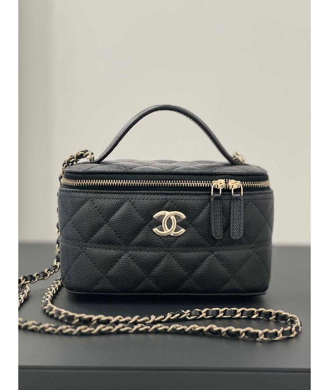 CHANEL Черная кожаная сумка с короткими ручками, фото 4