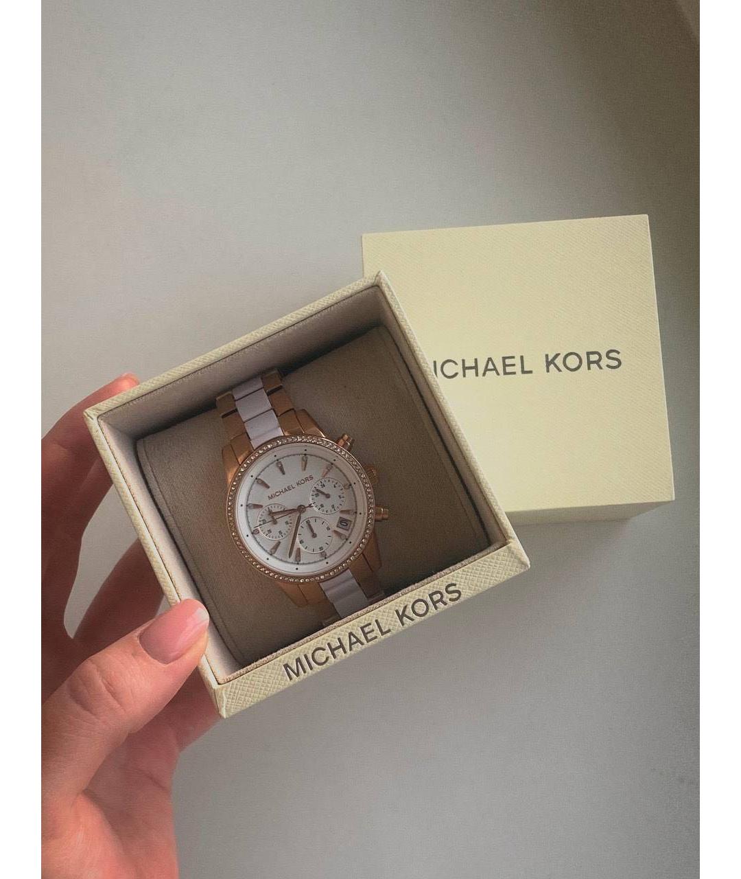 MICHAEL KORS Коралловые часы из белого золота, фото 2