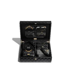 CHANEL Сумка через плечо
