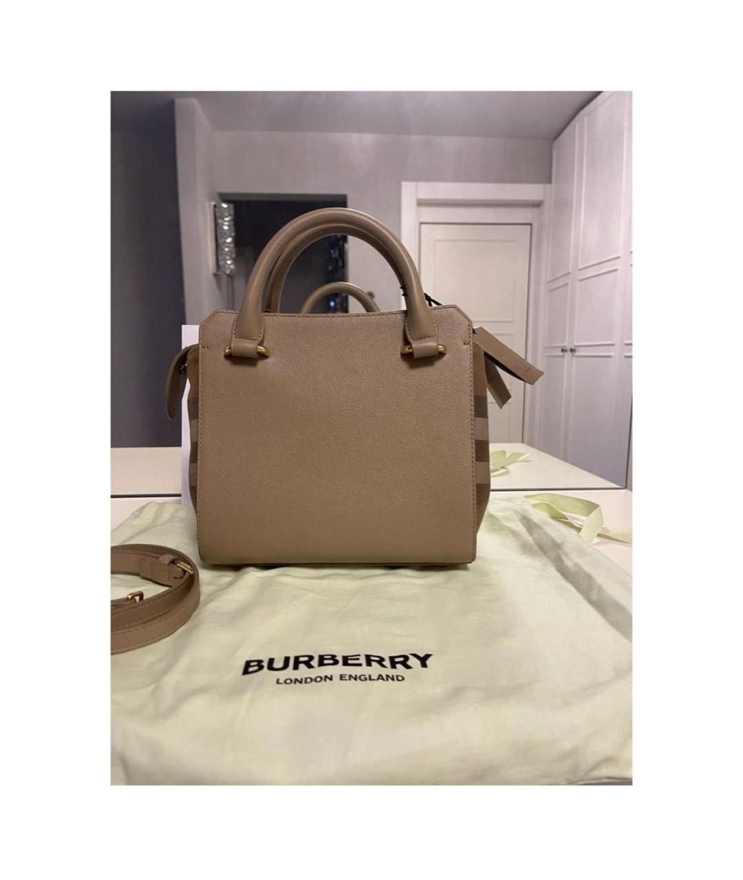 BURBERRY Бежевая кожаная сумка с короткими ручками, фото 3