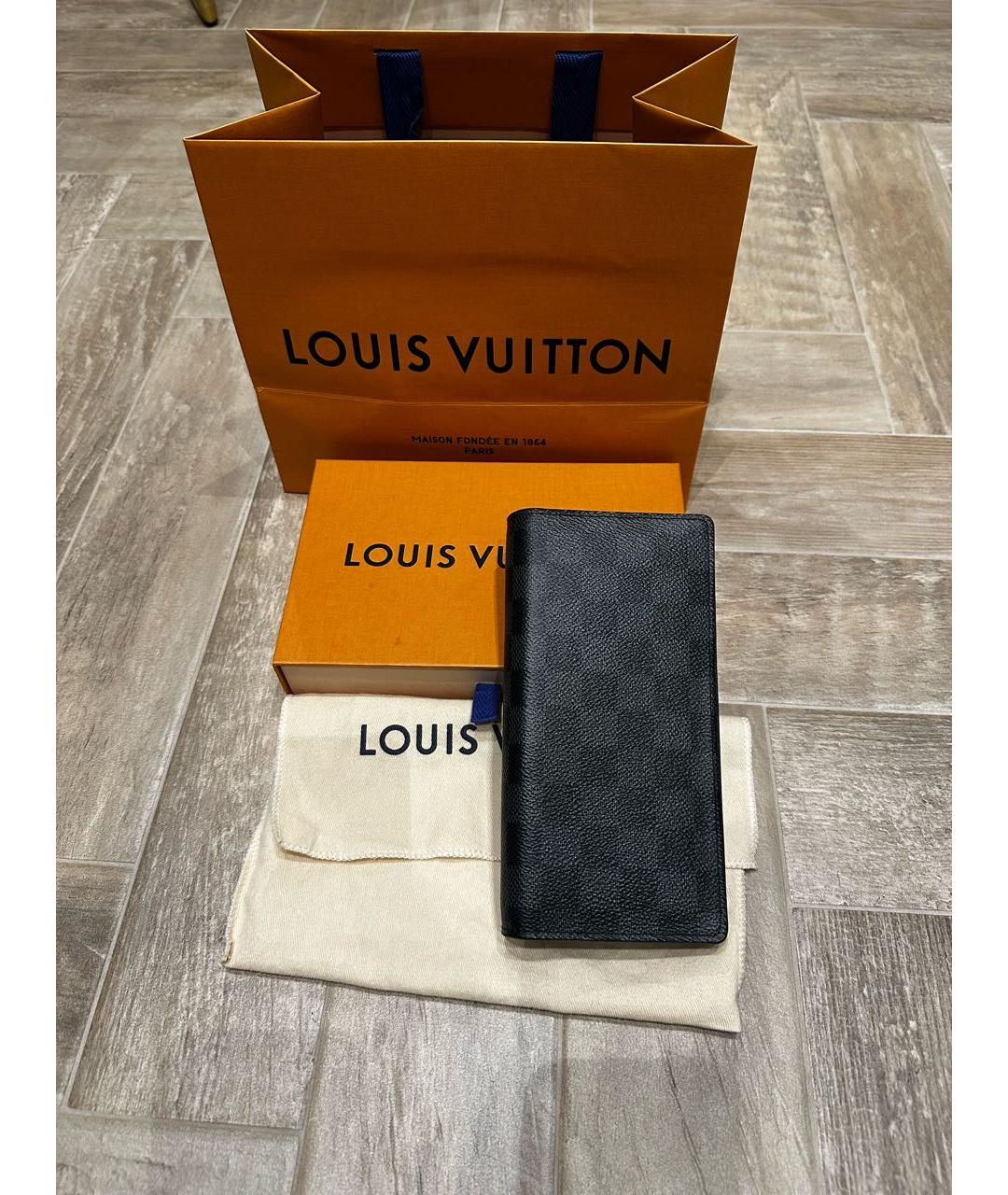 LOUIS VUITTON Серый кожаный кошелек, фото 4