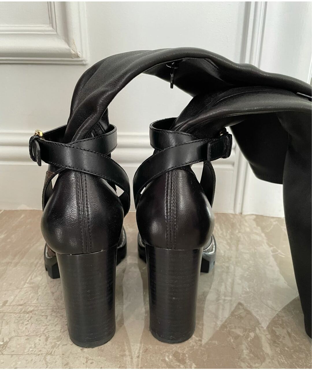 LOUIS VUITTON PRE-OWNED Черные кожаные сапоги, фото 4