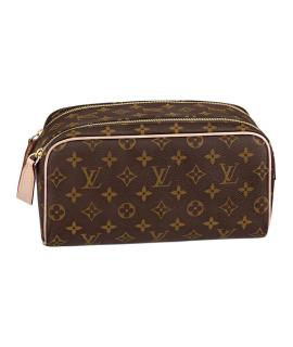 LOUIS VUITTON Дорожная и спортивная сумка