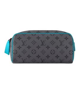 LOUIS VUITTON Дорожная и спортивная сумка