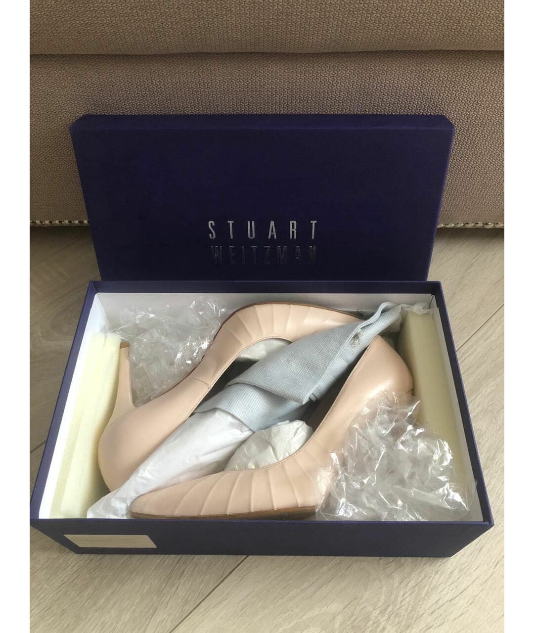 STUART WEITZMAN Бежевые кожаные туфли, фото 5