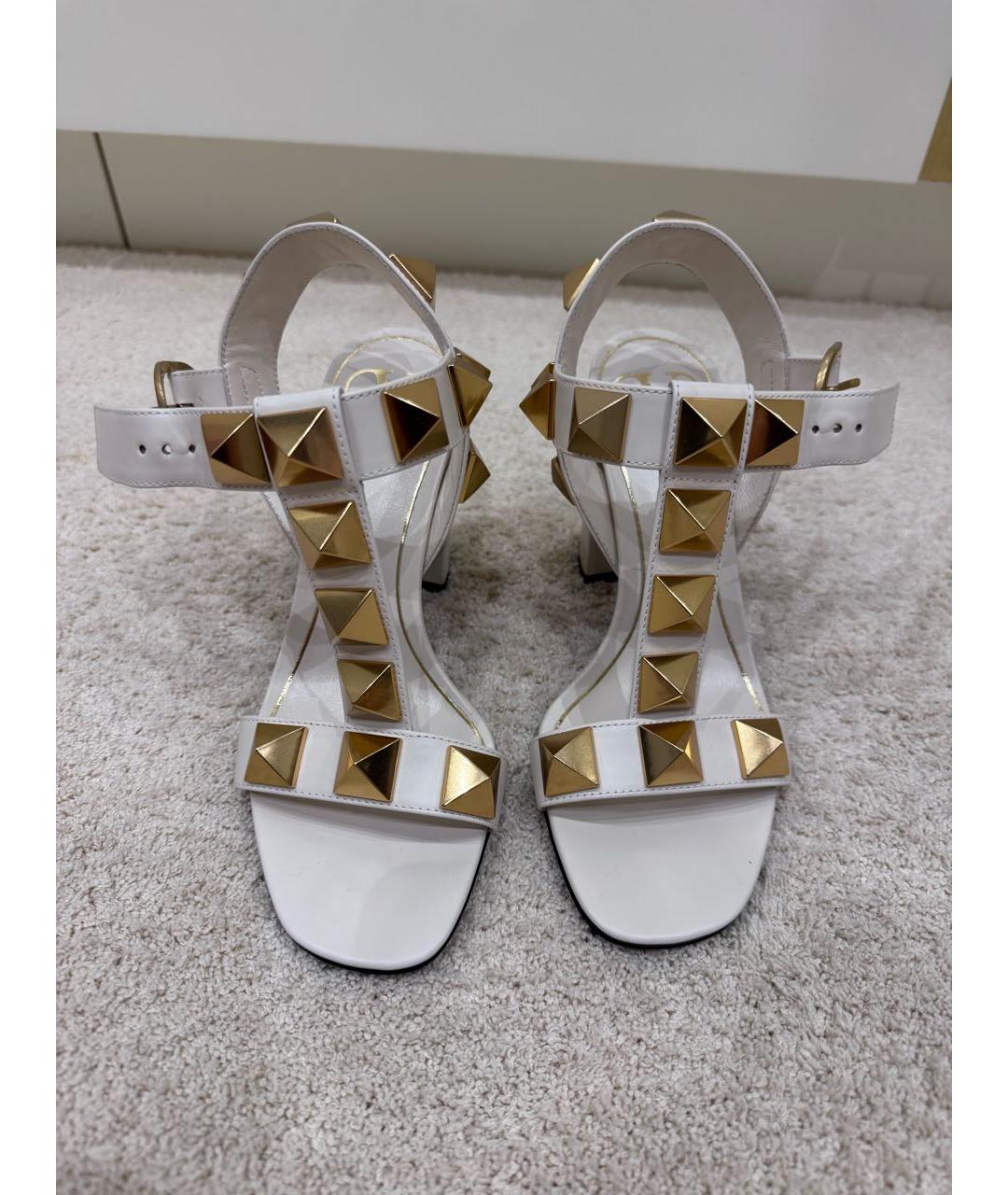 VALENTINO Белые кожаные босоножки, фото 2