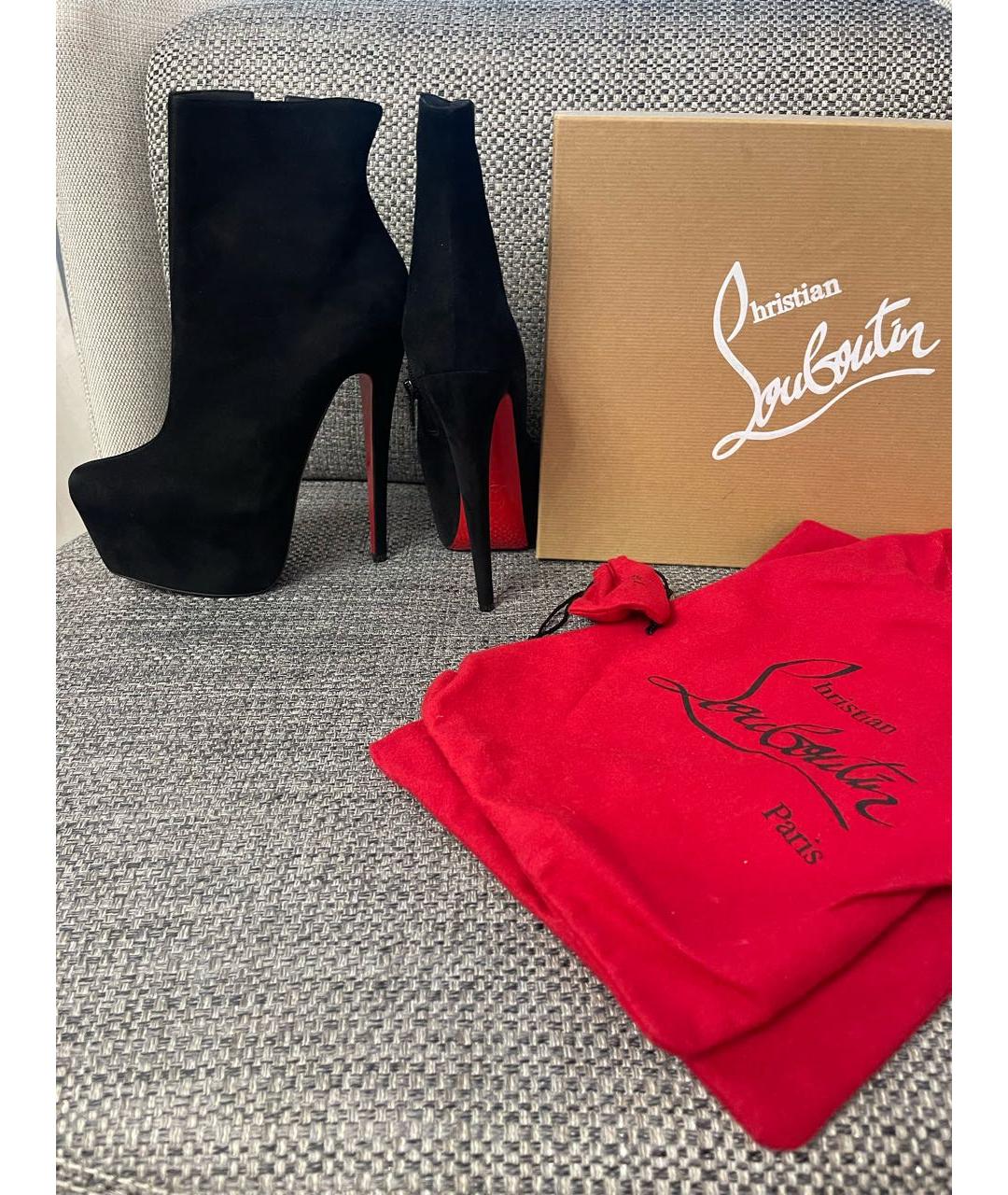 CHRISTIAN LOUBOUTIN Черные замшевые ботильоны, фото 3